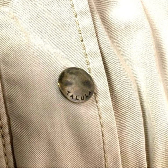 Aritzia Talul Anorak Utility Jacket In Beige - Picture 8 of 10